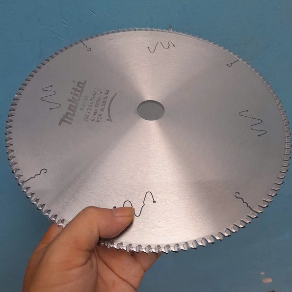 Lưỡi cắt nhôm makita 255mm chính hãng 2 Lưỡi cắt nhôm makita 255mm chính hãng
