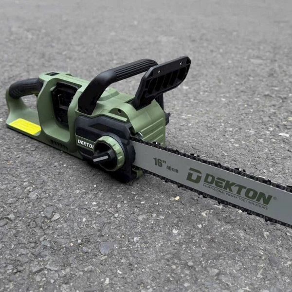 Máy cưa xích 16inch dùng 2 pin 21V Dekton M21x2-CX16BL