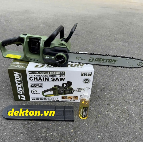 Máy cưa xích 16inch dùng 2 pin 21V Dekton M21x2-CX16BL