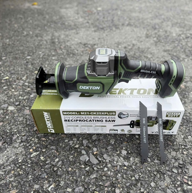 Máy cưa kiếm dekton m21-ck25 xplus