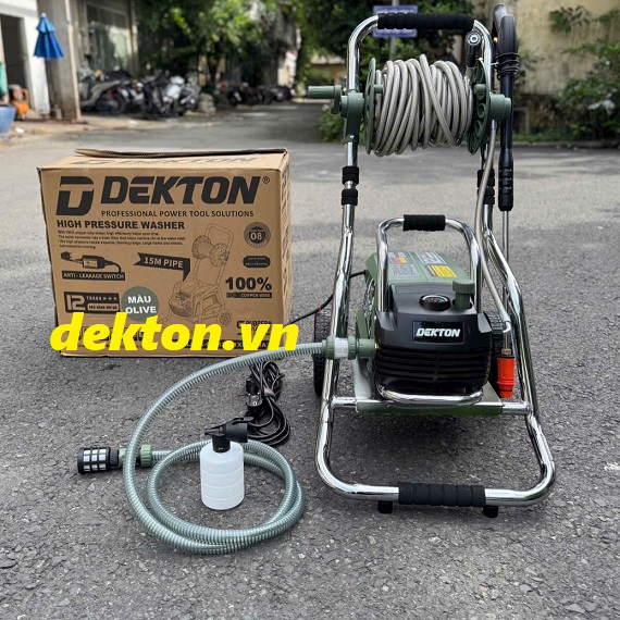 Máy rửa xe áp lực Dekton dk-cwr3001xpromax