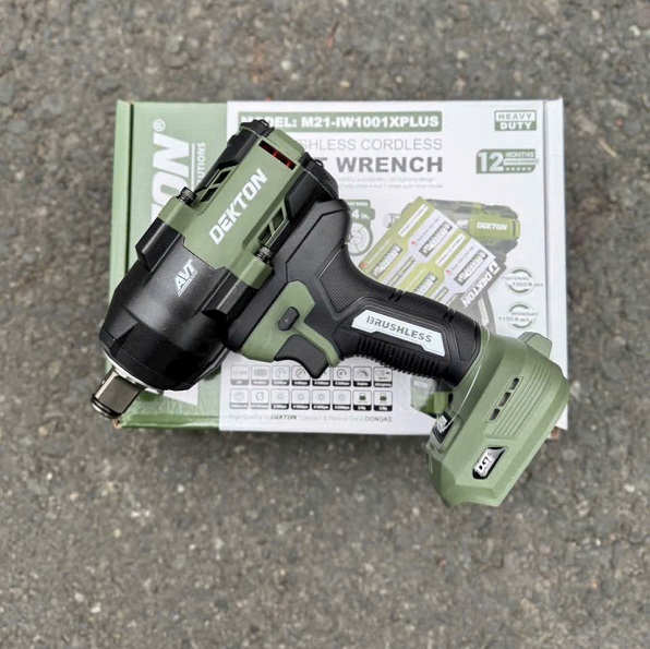 Máy siết mở bulong dekton m21-iw1001xplus 3 may siet bulon dekton m21 iw1001xplus 8